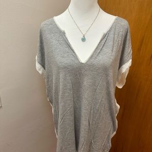CF short sleeves blouse vneck grey and white